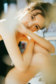 迷人的保姆.